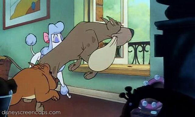 File:Oliver-disneyscreencaps.com-5153.jpg