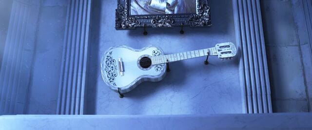 File:Coco Ernesto's Guitar.jpg