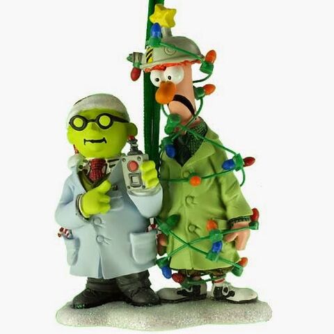 File:Disney ornament 2014 Dr. Bunsen Honeydew Beaker.jpg