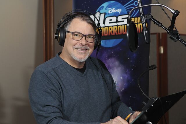 File:Jonathan Frakes voice acting.jpg