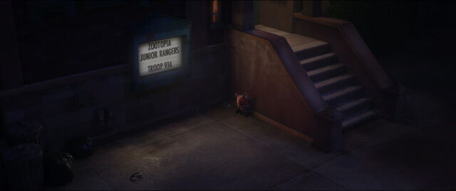 File:Zootopia-disneyscreencaps.com-7044.jpg