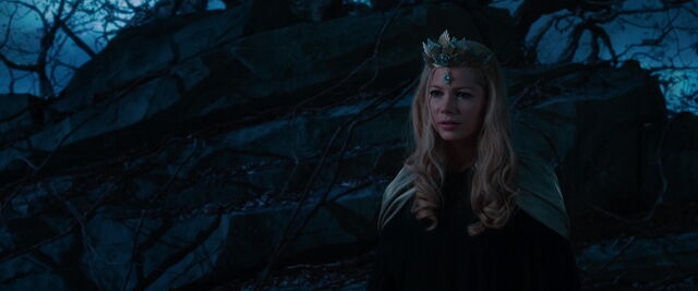 File:Oz-great-powerful-disneyscreencaps.com-7005.jpg