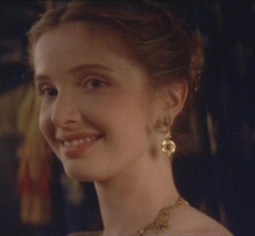 File:Constance Smiling.jpg