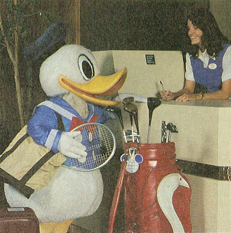 File:GolfDonaldCheckIn.png