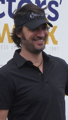 File:Stephen Full 2011.jpg