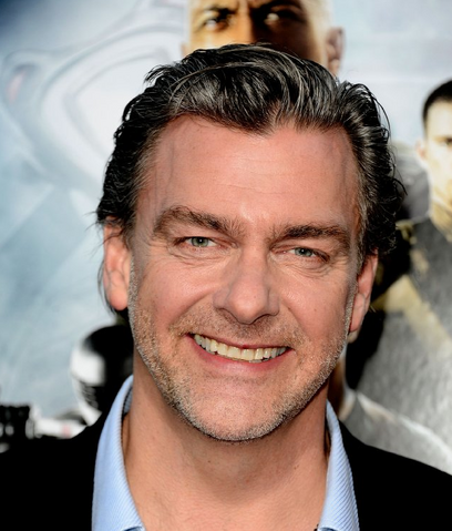 File:Ray Stevenson.png