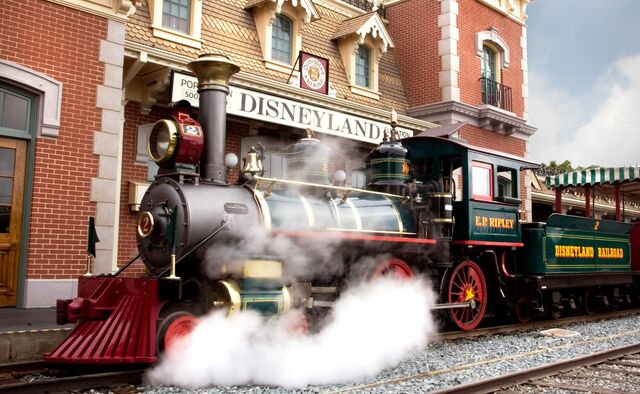 File:Disneyland Railroad.jpg
