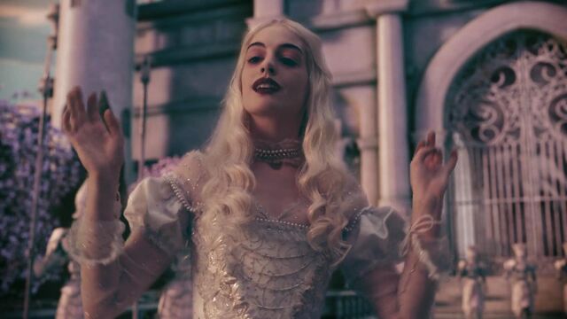 File:Alice-in-wonderland-disneyscreencaps.com-8802.jpg
