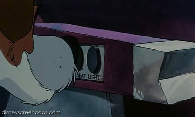 File:Oliver-disneyscreencaps.com-2727.jpg