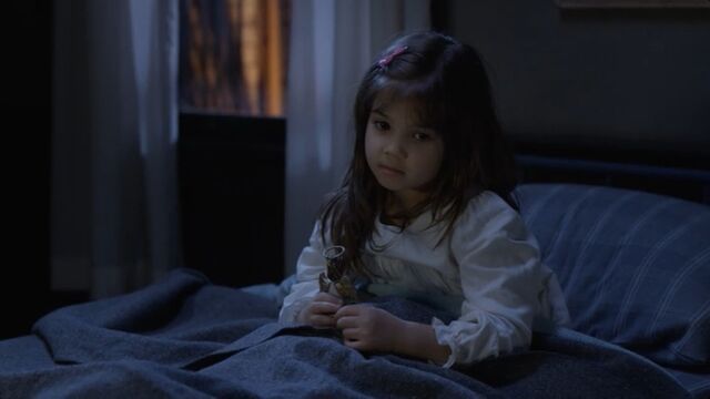 File:Quinn in bed.jpg