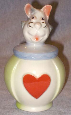 File:Regal white rabbit sugar 640.jpg