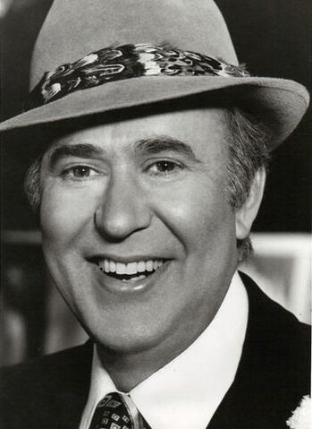 File:220px-Carl Reiner-1976.jpg