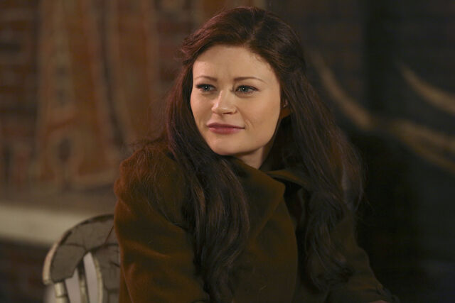 File:OUAT S5 16 59.jpg
