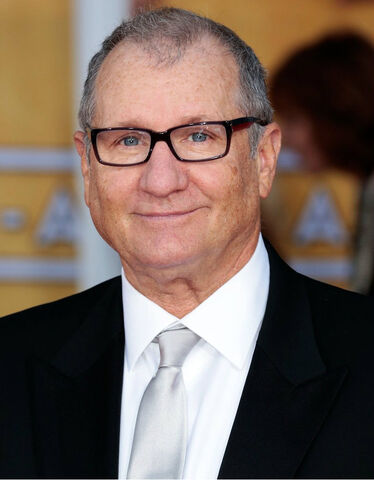 File:Ed O'Neill 2010.jpg