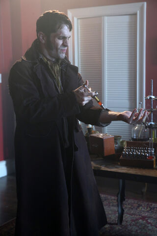 File:OUAT S5 23 34.jpg