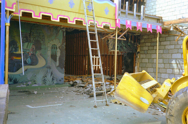 File:1981SnowWhiteMuralDemolition1.jpg