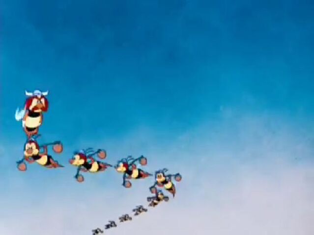 File:Donald Duck - Bee On Guard4.jpg