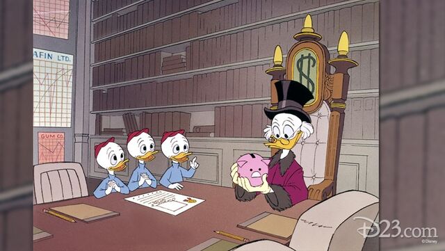 File:Scrooge-mcduck-piggy-bank-huey-louie-dewey-1180w-600h-780x440-1438883155.jpg