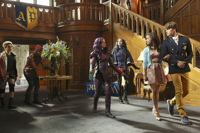 File:Descendants-129.jpg