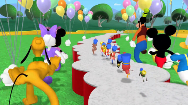 File:Mickey's little parade song-008.jpg