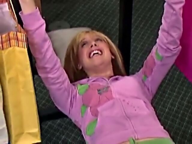File:Maddie fashion lifting.jpg