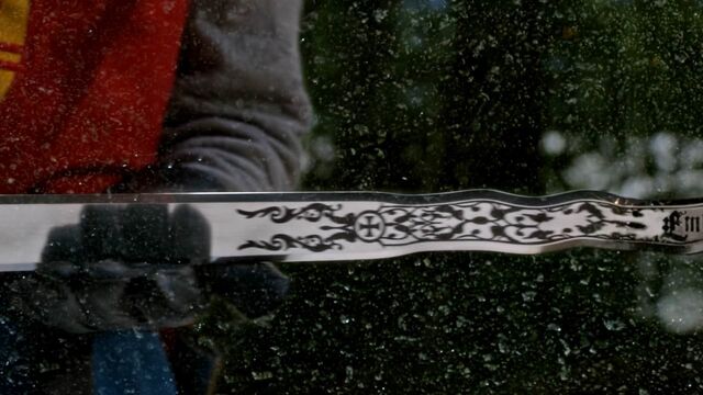 File:Excalibur OUAT 03.jpg