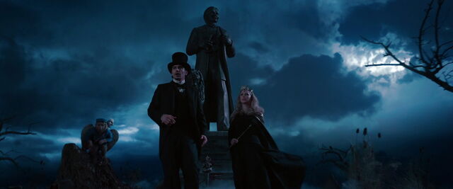 File:Oz-great-powerful-disneyscreencaps.com-7739.jpg