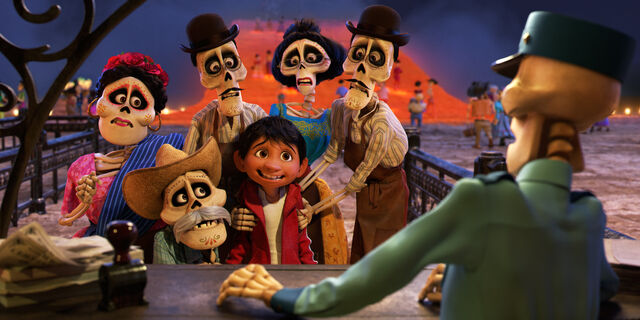 File:COCO Miguel and family.jpg