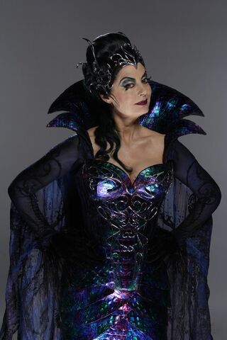 File:Narissa queen 1.jpg