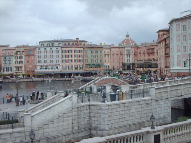 File:Tokyo DisneySea's MH.jpg