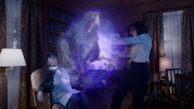File:Once Upon a Time - 3x18 - Bleeding Through - Removing Cora's Ghost.jpg