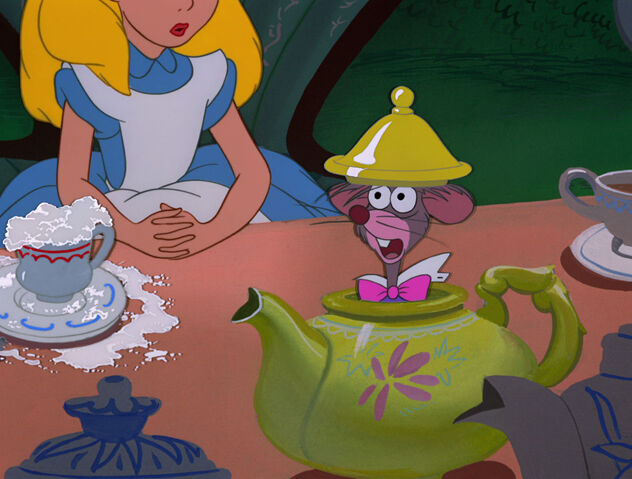 File:Alice-in-wonderland-disneyscreencaps.com-5324.jpg