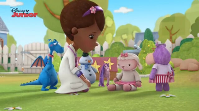 File:Lambie got injured.jpg