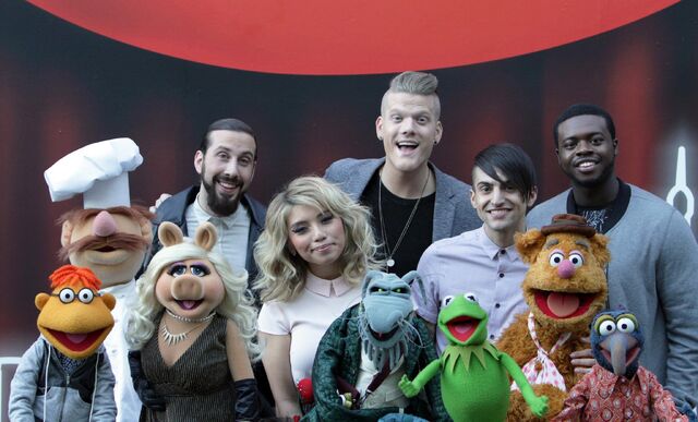 File:Pentatonix-Muppets.jpeg