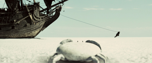File:AWECrablookingatJackpullingthePearl.png