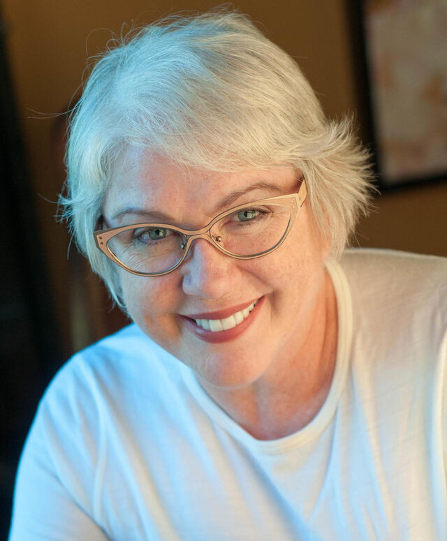 File:Julia Sweeney.jpg