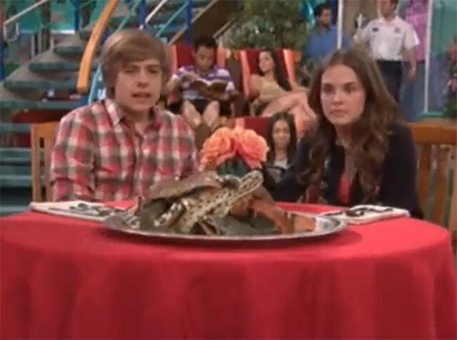 File:Snakes on a Boat.jpg