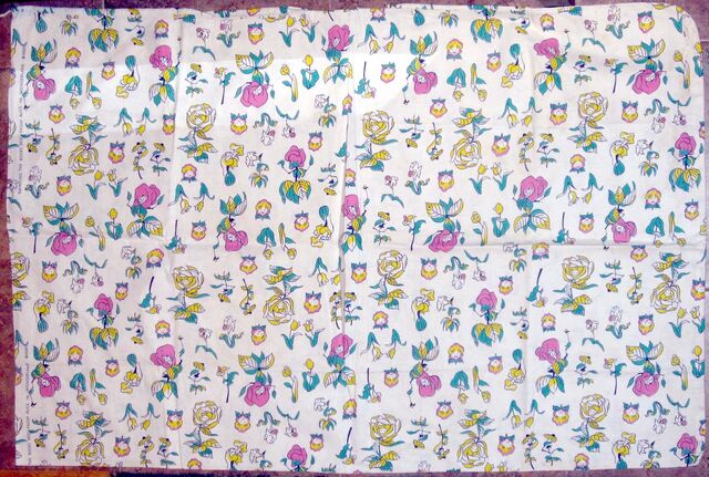 File:Feedsack flowers white full sack blog.jpg