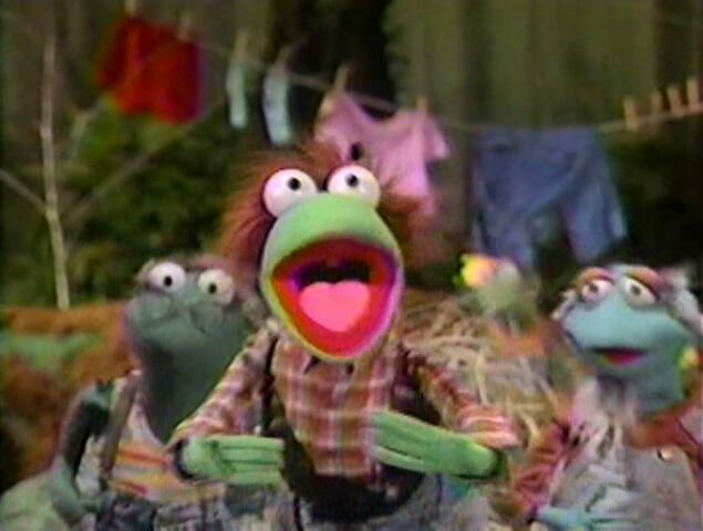 File:Paradise Swamp frogs 03.jpg