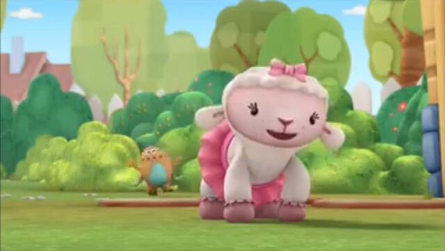File:Lambie with charlie behind.jpg