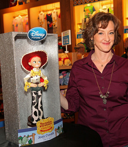 File:Joan-Cusack-Jessie-1.jpg