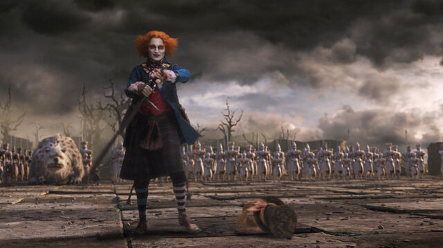 File:Tim Burtons Alice in Wonderland 15.jpg