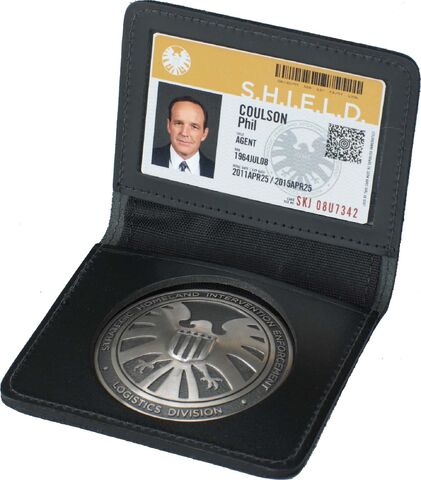 File:CoulsonSHIELDbadge-AOS.jpg
