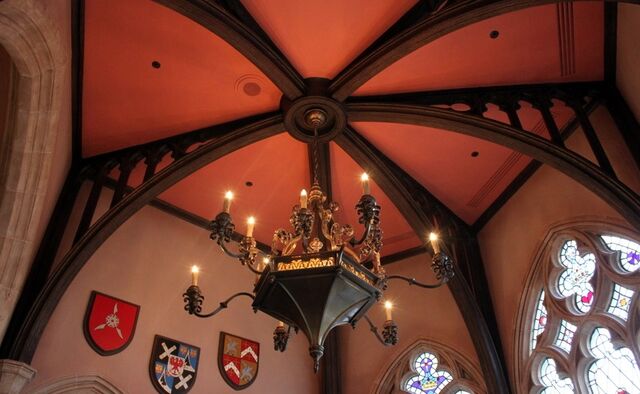 File:Dining-room-chandelier.jpg