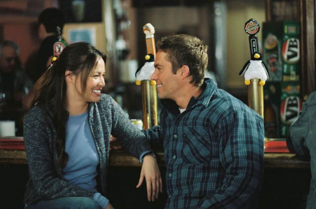 File:Moon-bloodgood-&-paul-walker-eight-below.jpg
