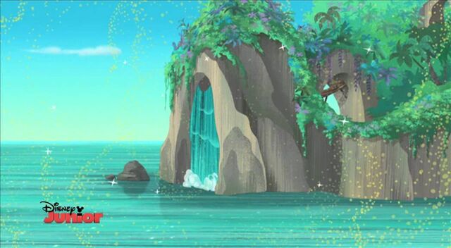 File:Pirateisland.jpg