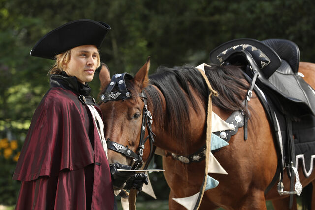 File:Once Upon a Time - 6x03 - The Other Shoe - Photography - Footman.jpg