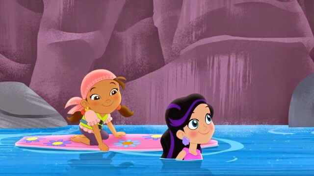 File:Izzy& Marina-Surfin' Turf05.jpg