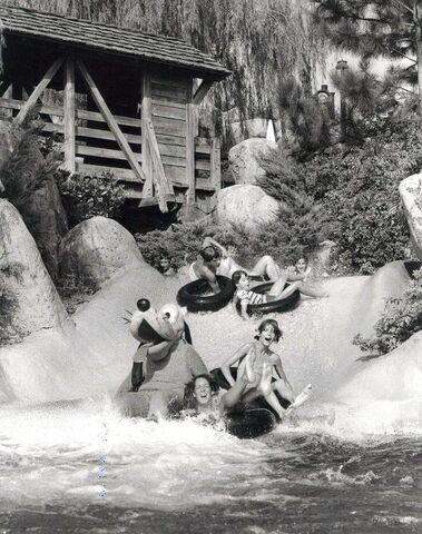 File:Pluto at river country.jpg