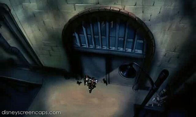File:Oliver-disneyscreencaps.com-7001.jpg
